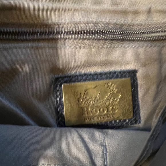 Navy Blue Roots Purse - Picture 11 of 12